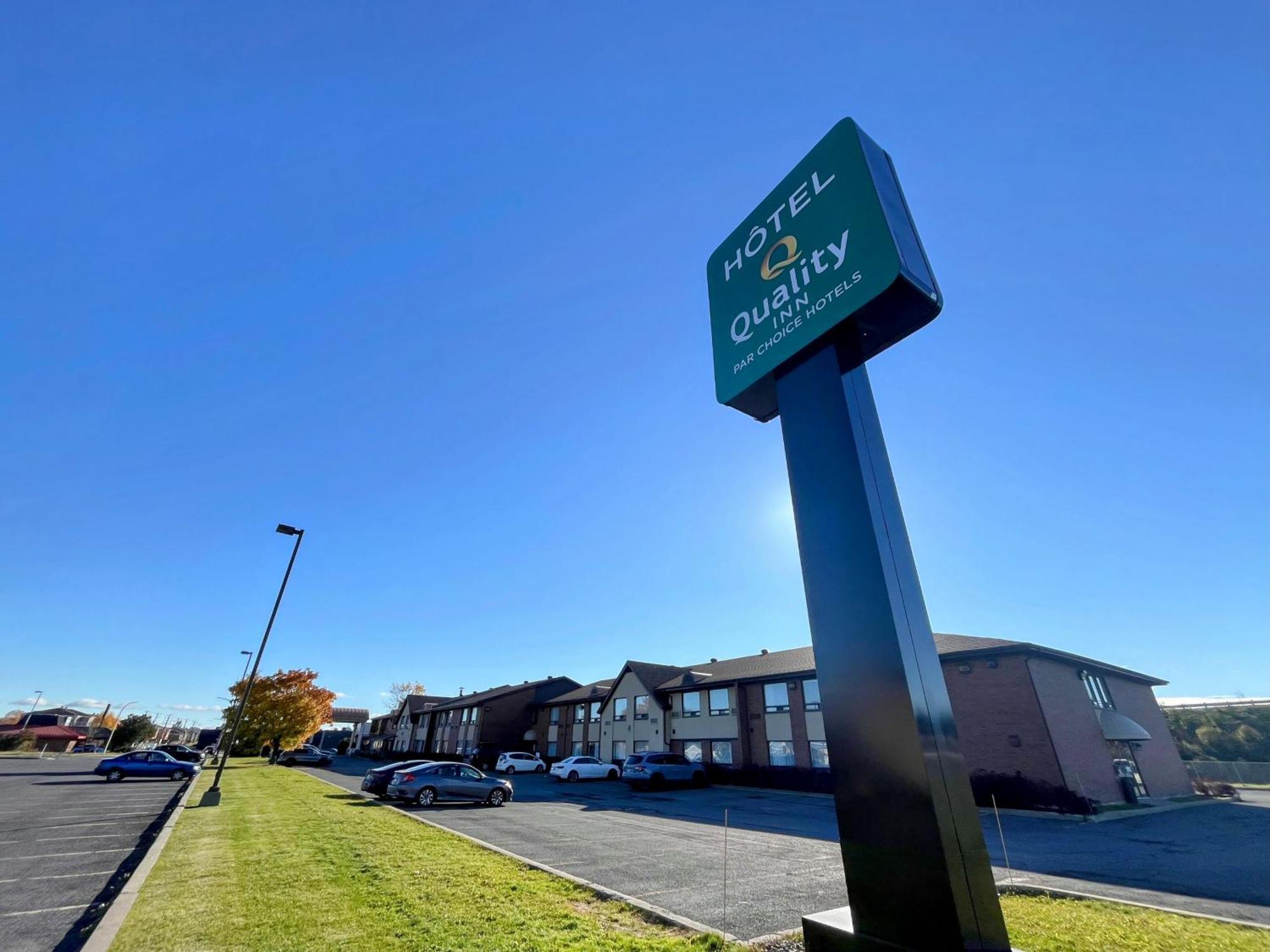 Quality Inn Saint-Jean-Sur-Richelieu Bagian luar foto
